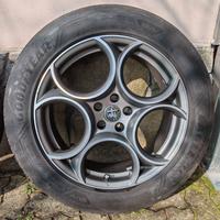 Ruote Alfa Romeo Stelvio 19 Goodyear estive