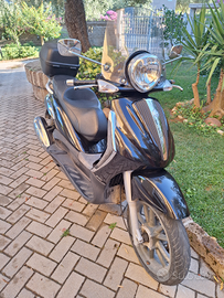 Piaggio Beverly 300