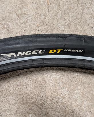 Copertoni Pirelli Angel Dt urban 