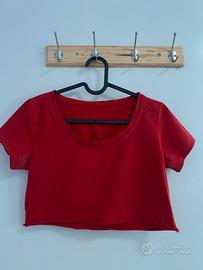 Top corto rosso