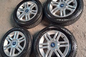 cerchi in lega fiat panda da14 con gomme 