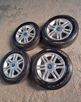 cerchi in lega fiat panda da14 con gomme 
