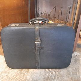 Valigia nera vintage