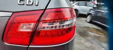 MERCEDES-BENZ E220 ANNO 2010 - STOP POSTERIORE DES