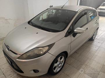 FORD Fiesta + 1.4 5 porte Bz.- GPL