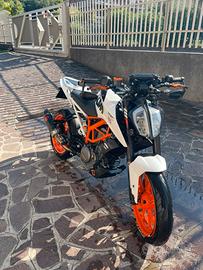 Ktm duke 390