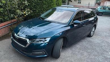Skoda Octavia 1.5 G-TEC DSG Wagon Style TETTO PANO