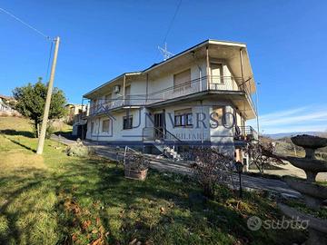 Villa di 277 m² con 4 locali e box auto a Bagnaria