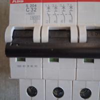 interruttore 4p ABB 32