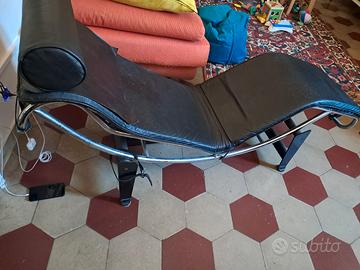 Chaise longue