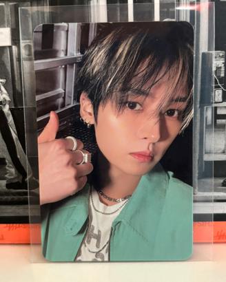 SKZ Lee Know photocard