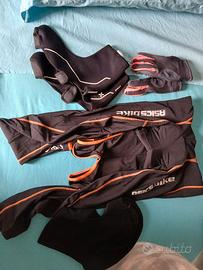 completo da ciclismo invernale 