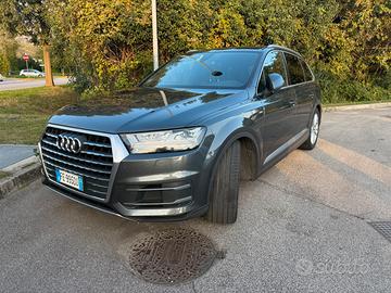 Audi q7 3.0 tfsi 7 posti