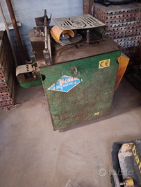 Macchina piega ferro