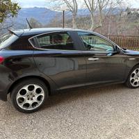 ALFA ROMEO GIULIETTA 1.6 JTDm Distinctive 105 Cv