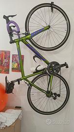 bici da corsa in carbonio 