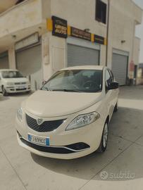 Lancia Ypsilon 1.2 69 CV 5 porte GPL Ecochic Silve