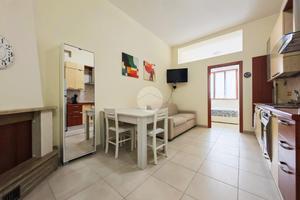 2 LOCALI A MANFREDONIA