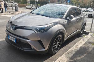 Toyota c-hr 1.8 lounge Hybrid 