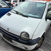 RENAULT TWINGO per ricambi usati