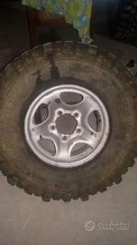 Pneumatici usati, cerchi e ricambi per fuoristrada