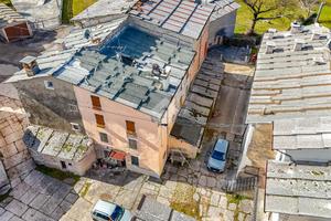 3 LOCALI A SANT'ANNA D'ALFAEDO