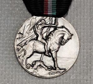 Medaglia per Campagna fascista 1919-1922 - Argento