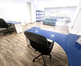 Ufficio con deposito pronto con fibra e parcheggi