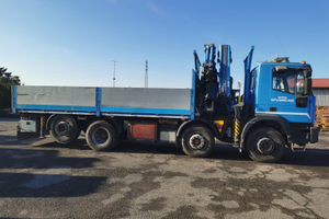 Iveco eurotech 4 assi con gru