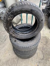 Treno di Pneumatici 195/60R16c
