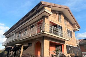 Appartamento duplex con box auto