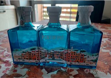 Bottiglie di gin
