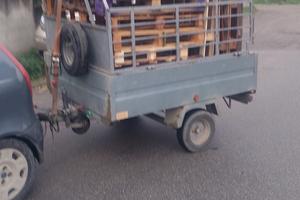 automobile fiat punto+ rimorchio 