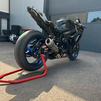 Suzuki Gsx r 600 k6