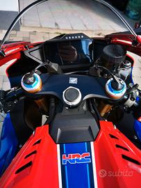 cbr 1000 rr r versione SP 2900 km originali