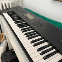 Tastiera elettrica - sintetizzatore Korg