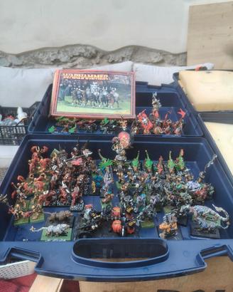 Miniature Warhammer 5th basi rettangolari piombo