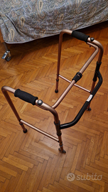Deambulatore, girello