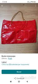 busta pupa rossa