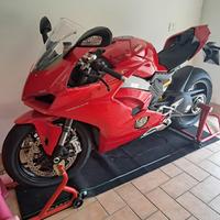 Ducati Panigale V4 condizioni uniche