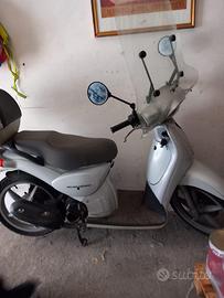 Scarabeo Aprilia 100 grigio perla