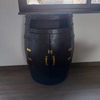 Cantina in legno di botte