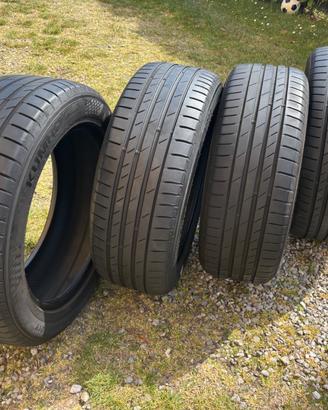 Pneumatici KUMHO  235/55 R19