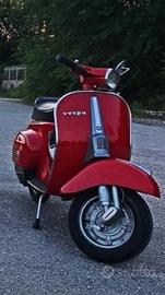 Piaggio Vespa 50 Special rossa ristrutturata