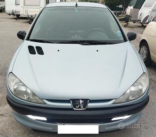 Peugeot 206 - 2000