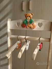Appendiabiti da cameretta