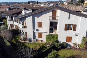 3 LOCALI A MONIGA DEL GARDA