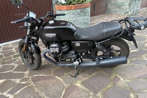 Moto guzzi v7 Stone 2022 km26.000