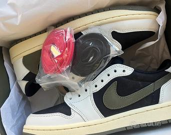 Scarpe da basket basse Travis Scott x Air Jordan44