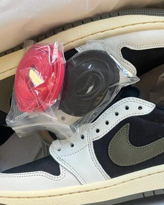 Scarpe da basket basse Travis Scott x Air Jordan44